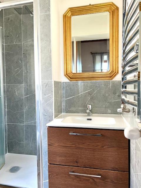 Siena Apartment 2 Parcheggio Privato E Giardino 외부 사진